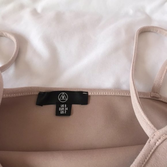 ♥️BRAND NEW TAUPE BODYCON DRESS♥️ - Picture 3 of 3